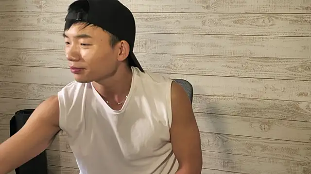 Snapshot of asiahot_liam chatting on 10, 5, 2026 asiahot liam online show from 10, 5, 2026