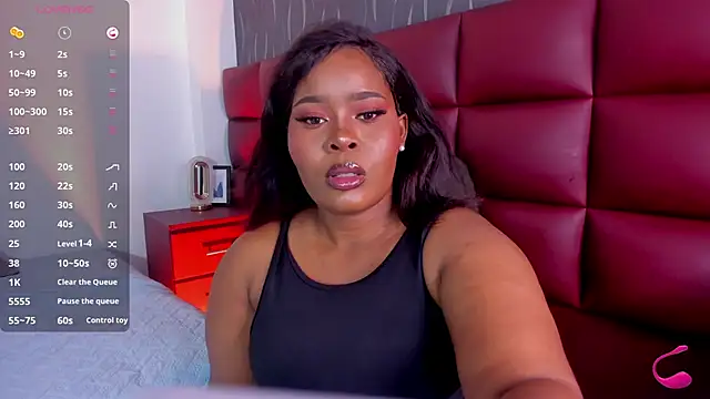 Rianamanson online show from 4, 10, 2025