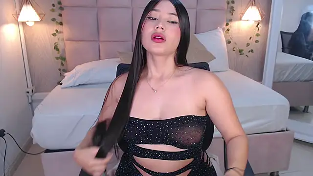 Snapshot of Anthonela_love_ chatting on 11, 9, 2025 Anthonela love online show from 11, 9, 2025