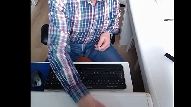 dutchpornking online show from 25, 2, 2025