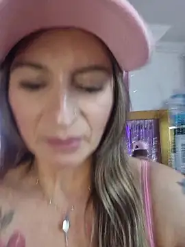 marilyn love6969 online show from 28, 2, 2026