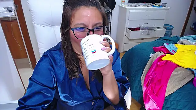 Snapshot of mondirty70 chatting on 12, 9, 2025 mondirty70 online show from 12, 9, 2025