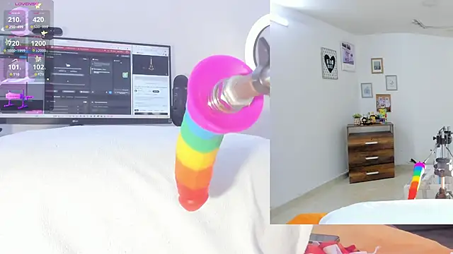 Snapshot of sofi_velez chatting on 3, 10, 2025 sofi velez online show from 3, 10, 2025