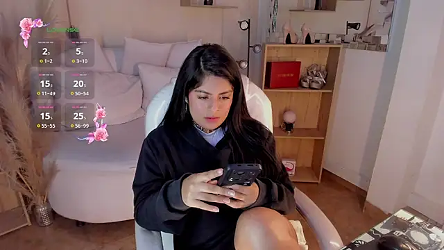 Snapshot of Catalinaa_martinez chatting on 7, 1, 2025 Catalinaa martinez online show from 7, 1, 2025