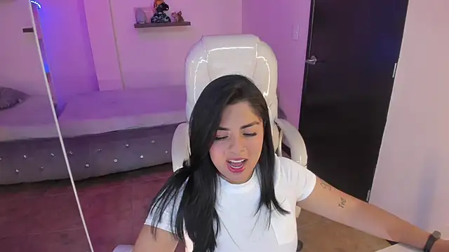 Snapshot of Catalinaa_martinez chatting on 20, 1, 2025 Catalinaa martinez online show from 20, 1, 2025