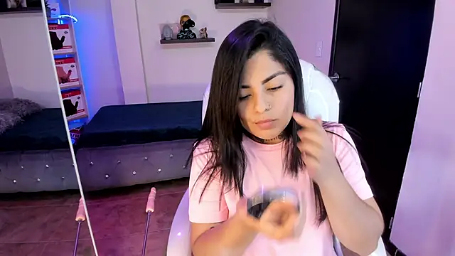 Snapshot of Catalinaa_martinez chatting on 10, 2, 2025 Catalinaa martinez online show from 10, 2, 2025