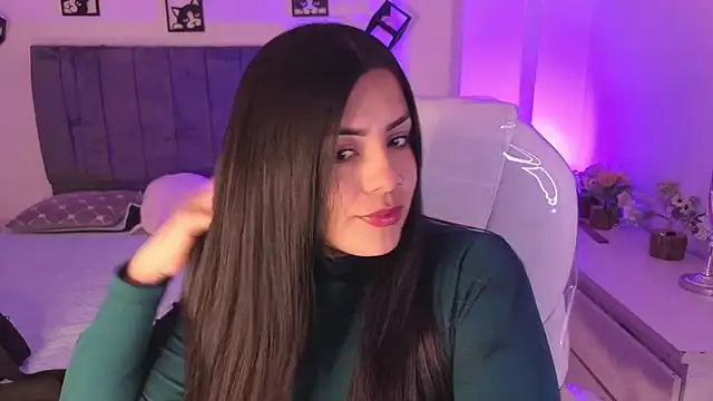 Snapshot of Catalinaa_martinez chatting on 17, 10, 2025 Catalinaa martinez online show from 17, 10, 2025