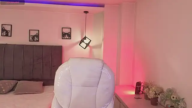 Snapshot of Catalinaa_martinez chatting on 19, 11, 2025 Catalinaa martinez online show from 19, 11, 2025