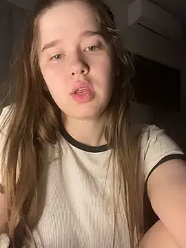 HornyGirlH online show from 2, 11, 2025