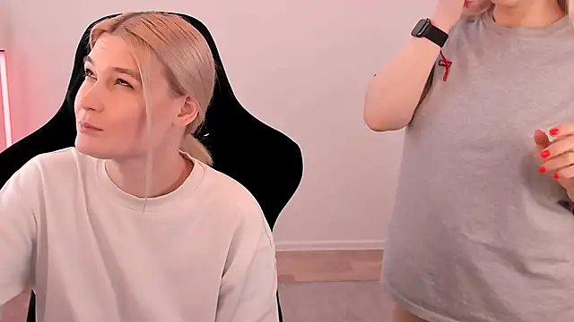 hotblonds online show from 14, 3, 2025