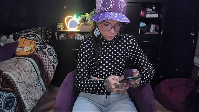 Lilmarieee online show from 11, 1, 2025