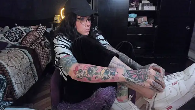 Lilmarieee online show from 19, 1, 2025