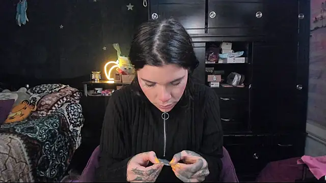 Lilmarieee online show from 27, 1, 2025