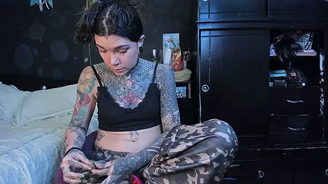 Lilmarieee online show from 1, 12, 2025