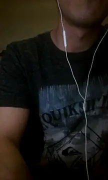 Snapshot of landy20cm chatting on 2, 1, 2025 landy20cm online show from 2, 1, 2025