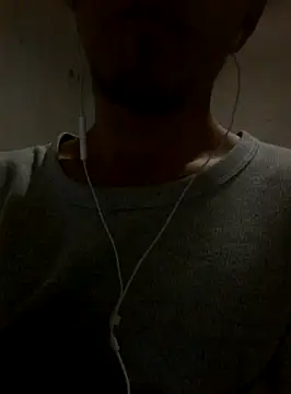 Snapshot of landy20cm chatting on 6, 2, 2025 landy20cm online show from 6, 2, 2025