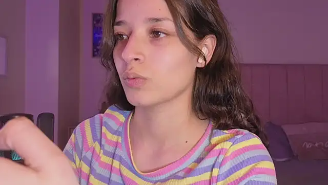 Amaia Daniells online show from 25, 11, 2025