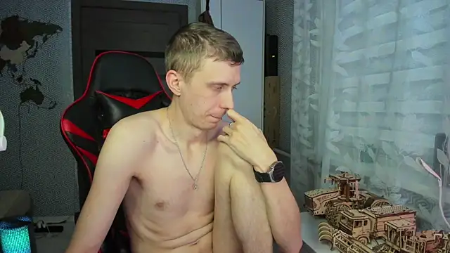Snapshot of alex13ho chatting on 2, 3, 2025 alex13ho online show from 2, 3, 2025