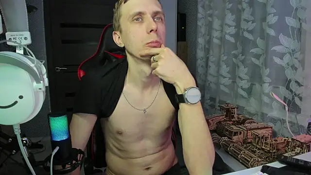 Snapshot of alex13ho chatting on 12, 3, 2025 alex13ho online show from 12, 3, 2025