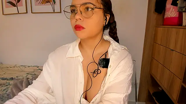 Snapshot of Ash_milk chatting on 19, 4, 2026 Ash milk online show from 19, 4, 2026