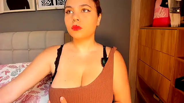 Snapshot of Ash_milk chatting on 23, 5, 2026 Ash milk online show from 23, 5, 2026