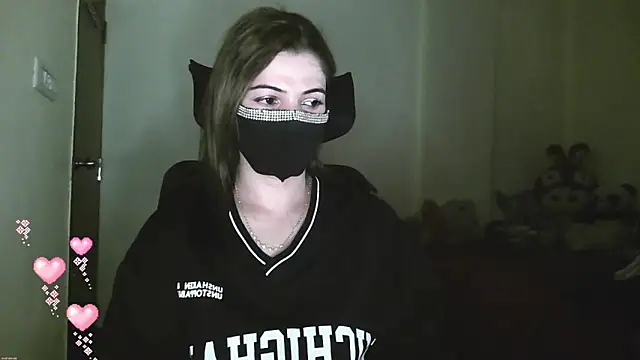 Cute Sonii online show from 5, 3, 2026