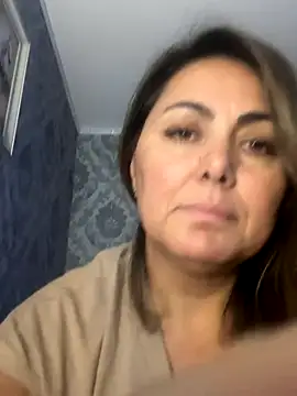 Snapshot of Emma_roqueen chatting on 30, 10, 2025 Emma roqueen online show from 30, 10, 2025