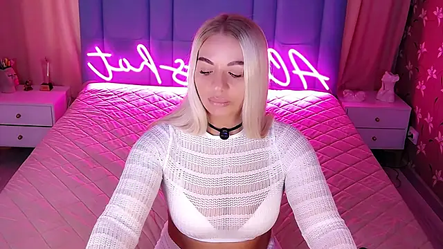 AllwaysHotJ online show from 12, 4, 2026