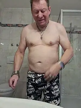 tomtom111111 online show from 5, 4, 2026