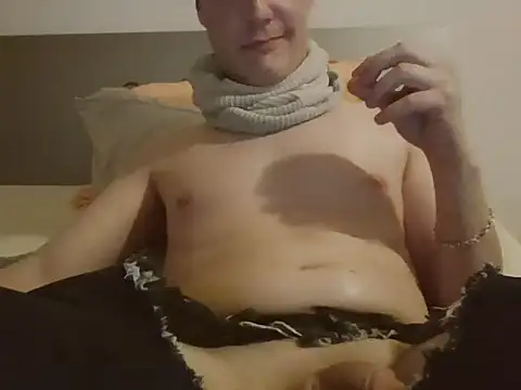 iluvhottenns online show from 10, 3, 2025