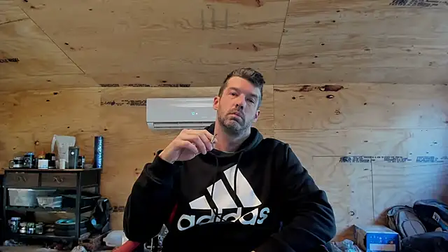 Snapshot of Kenny_Kyle chatting on 22, 2, 2025 Kenny Kyle online show from 22, 2, 2025