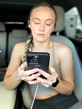 lunagirl13 online show from 11, 10, 2025