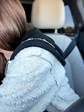 lunagirl13 online show from 28, 10, 2025