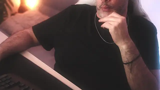 Sanders White online show from 3, 3, 2025