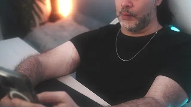 Sanders White online show from 3, 3, 2025