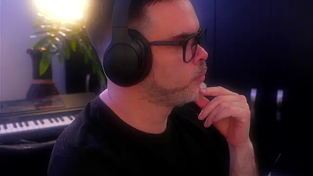 Sanders White online show from 14, 9, 2025