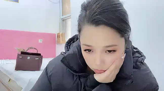 Snapshot of kk_lele chatting on 15, 12, 2024 kk lele online show from 15, 12, 2024