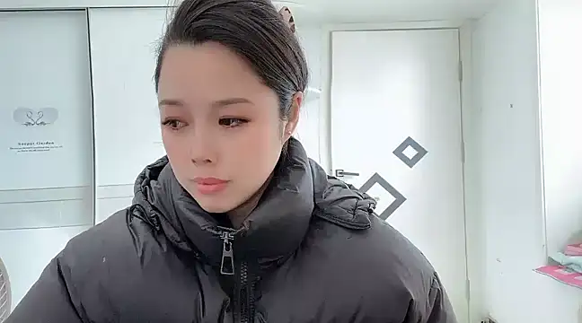 Snapshot of kk_lele chatting on 21, 12, 2024 kk lele online show from 21, 12, 2024