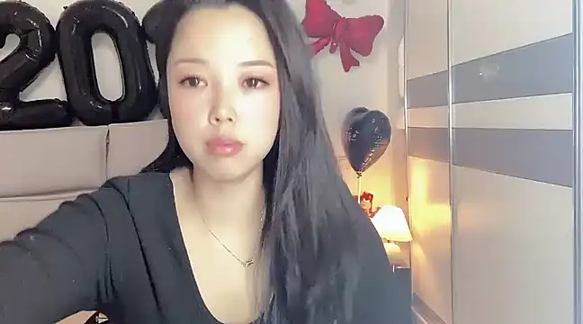 Snapshot of kk_lele chatting on 21, 2, 2025 kk lele online show from 21, 2, 2025