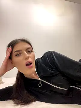 little belucci online show from 10, 11, 2025