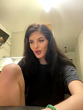 little belucci online show from 15, 12, 2025