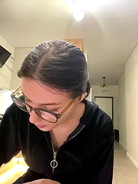 little belucci online show from 7, 1, 2026