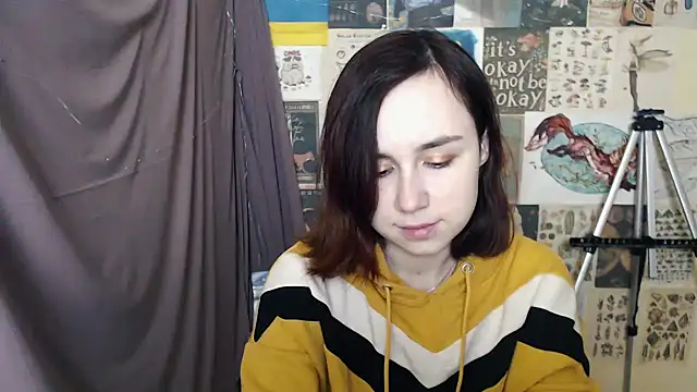 VeryVeryVeryShy  online show from 7, 2, 2025