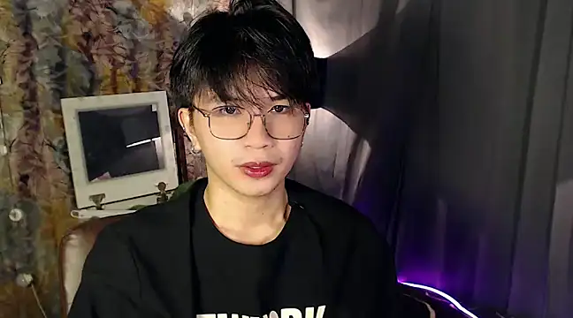 Sexy Handsome Drex online show from 18, 12, 2024