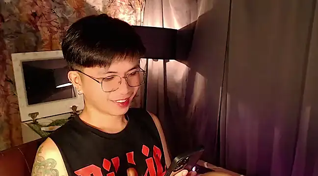 Sexy Handsome Drex online show from 6, 2, 2025