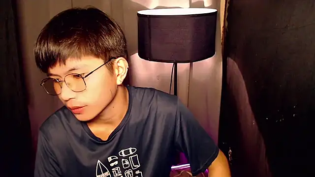 Sexy Handsome Drex online show from 28, 2, 2025