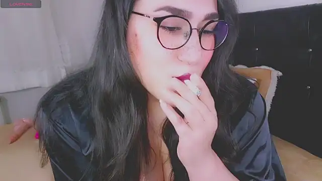 Snapshot of MERA_arab chatting on 28, 10, 2025 MERA arab online show from 28, 10, 2025