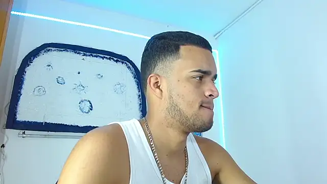 Snapshot of Bigcock_21cm_ chatting on 19, 12, 2024 Bigcock 21cm  online show from 19, 12, 2024