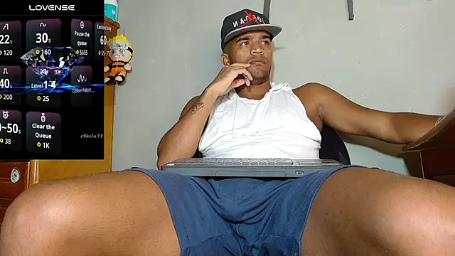 Bigcock 21cm  online show from 9, 3, 2026