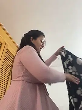 Snapshot of SWEETLILY18 chatting on 16, 9, 2025 SWEETLILY18 online show from 16, 9, 2025